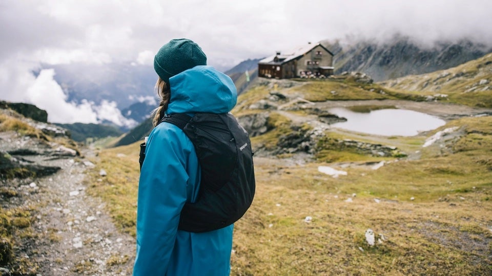 No pack we've tested holds weight more securely when running than the Patagonia Slope Runner Exploration Pack (Photo Credit: Andy Cochrane)