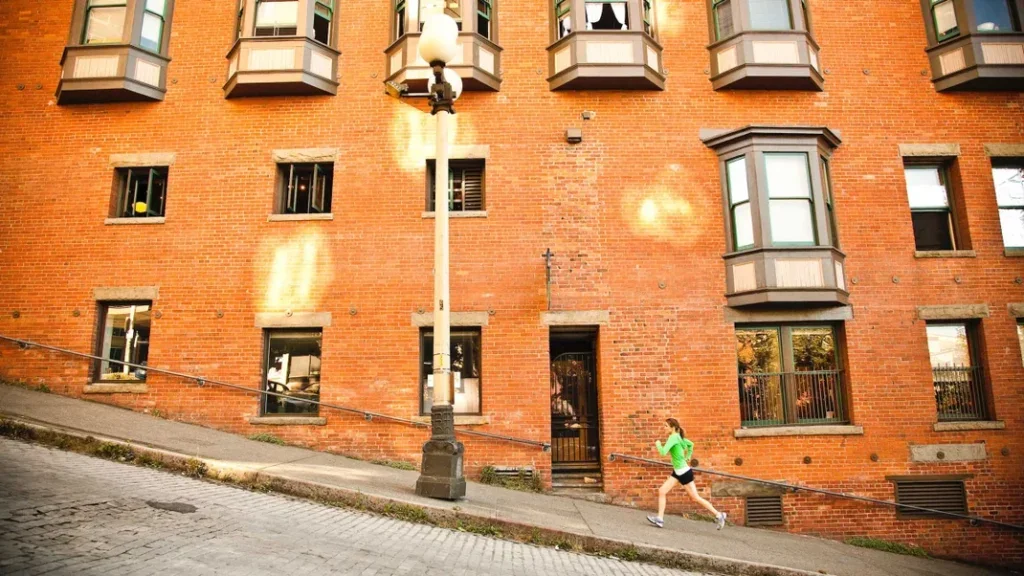 one-hour-workout-hills-tempo-run-trail-runner-magazine